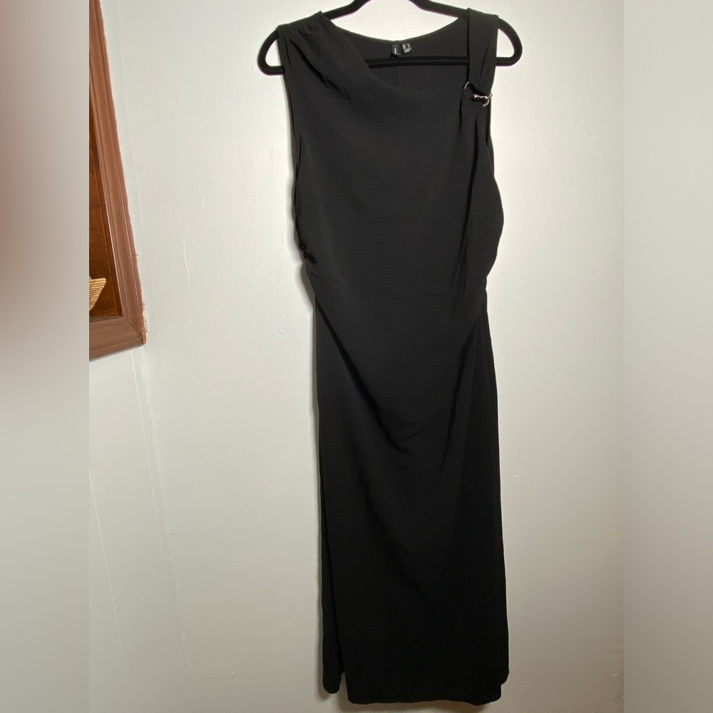 Vero Moda One Shoulder Black Dress Metal Detail Shoulder maxi length rouched L